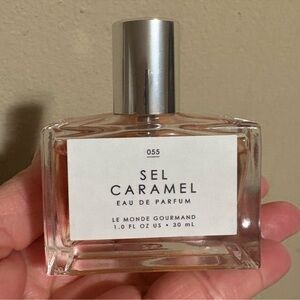 LE MONDE GOURMAND SEL Caramel Eau de Parfum Brand New Never Used